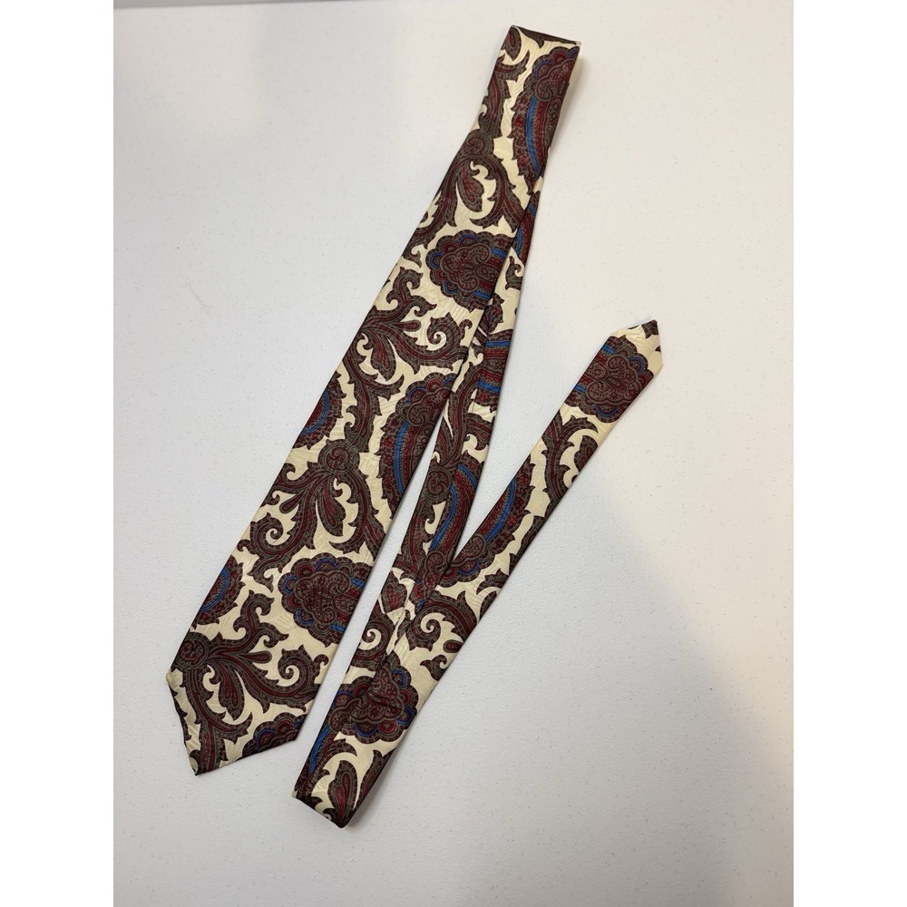 7th Ave. Men's Ivory Burgundy Blue Paisley Pattern Pointed Tie, Logo